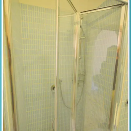 Апартаменты Large For 12 People